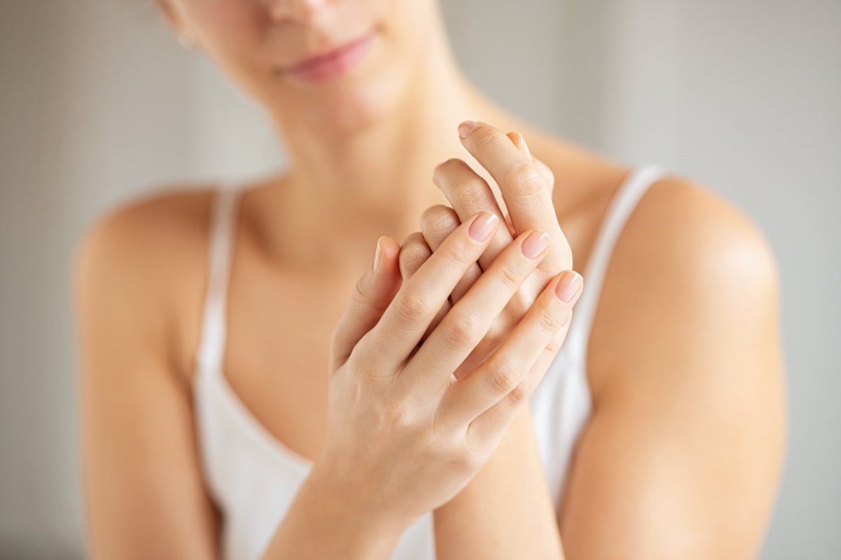 Unhas fracas e a partir? Descobre a rotina ideal para unhas mais fortes e saudáveis