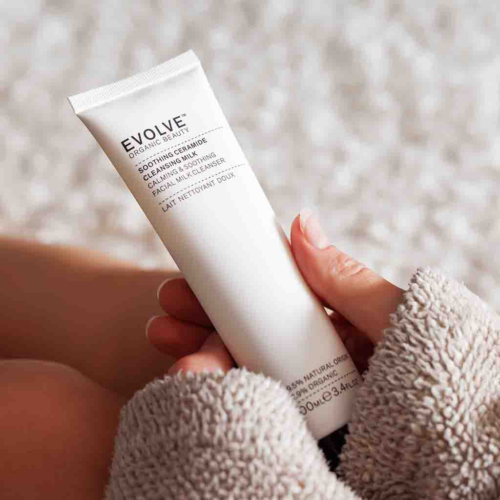 Evolve Soothing Ceramide Cleansing Milk